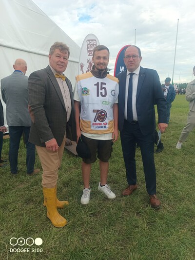 Ministr V&yacute;born&yacute; -  Štastný - Cholenský